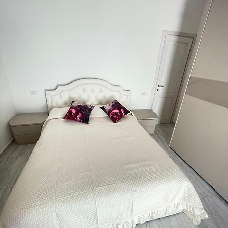 Bed and Breakfast La perla del mare La Caletta Exterior foto